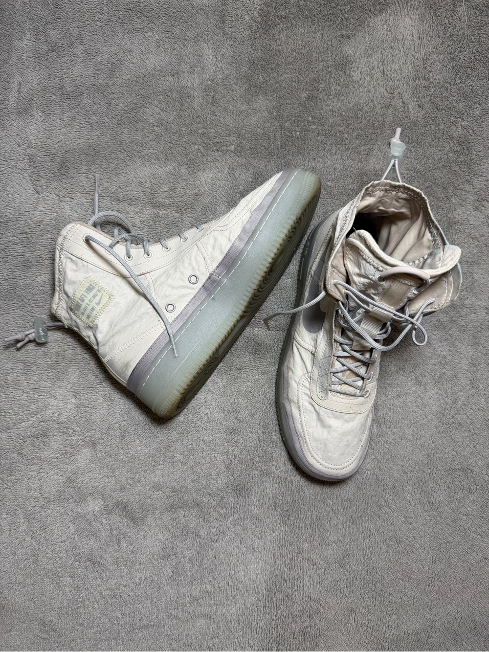 Nike Air Force 1 High Shell 'Sail' - women size 9